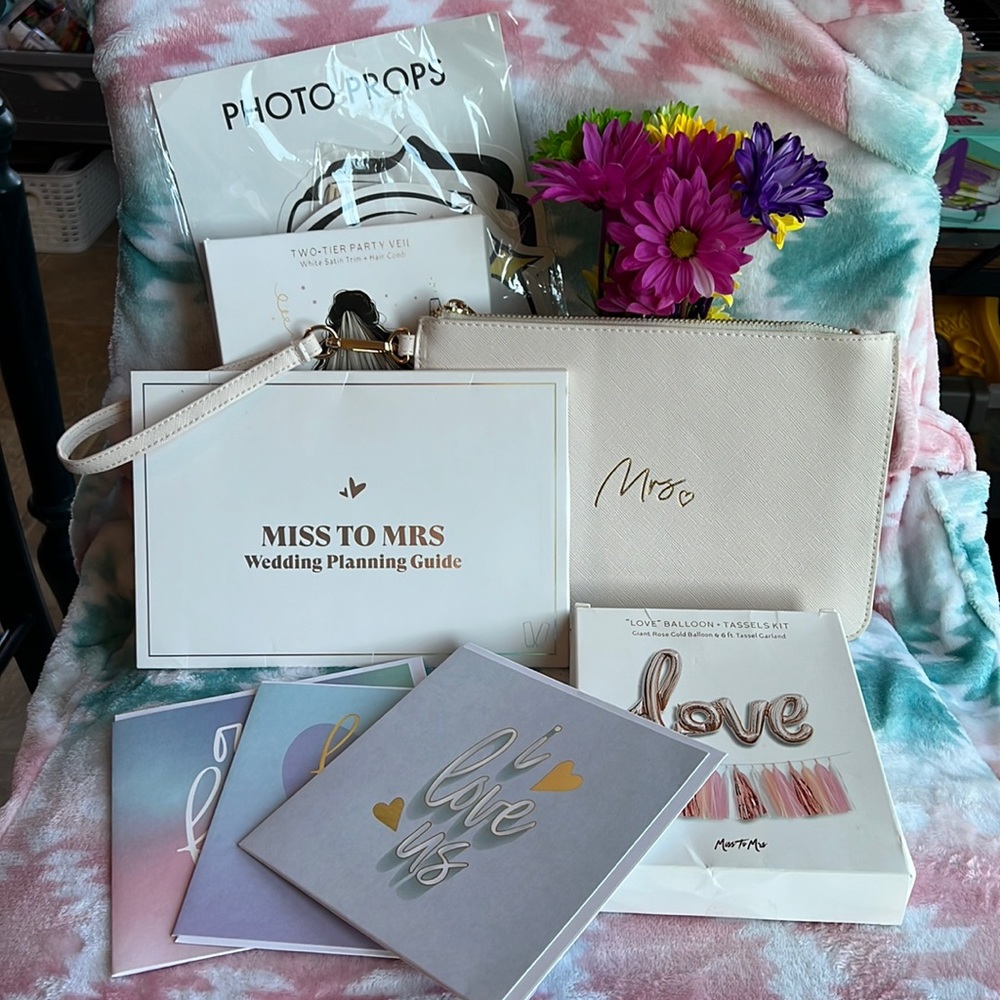 Miss to Mrs BOX items!! Wedding items! NEW!